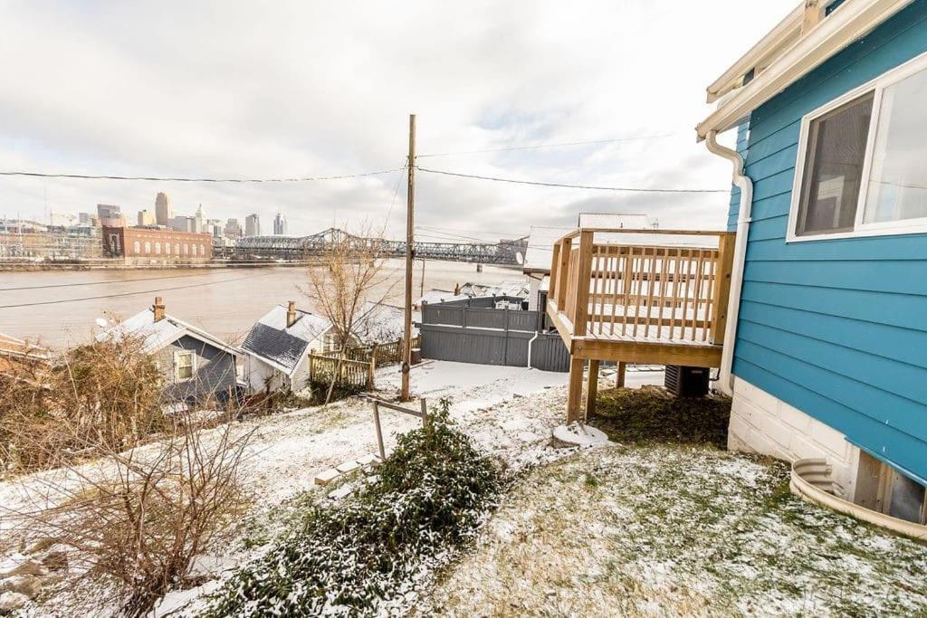 Cozy Riverfront Bungalow With Stunning Views Covington Exterior photo
