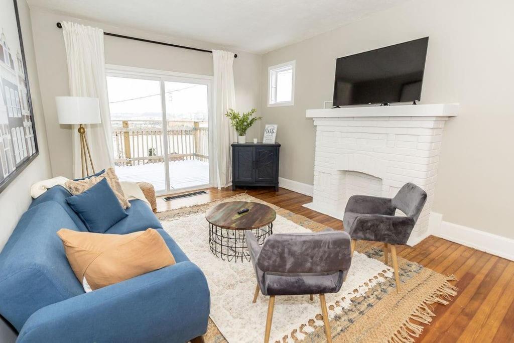 Cozy Riverfront Bungalow With Stunning Views Covington Exterior photo