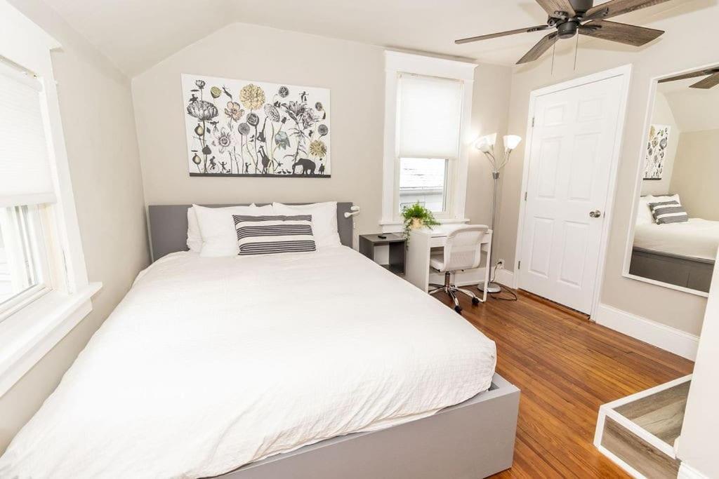 Cozy Riverfront Bungalow With Stunning Views Covington Exterior photo