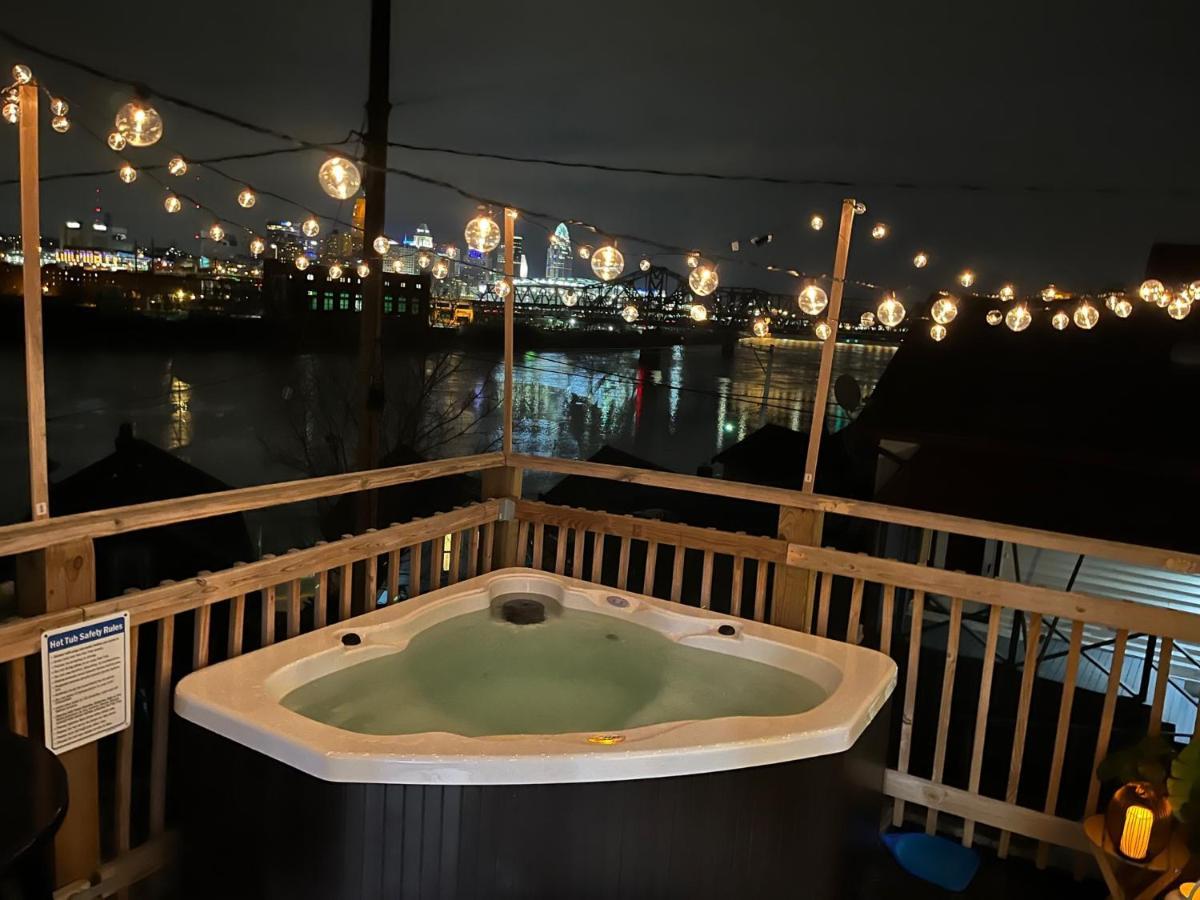 Cozy Riverfront Bungalow With Stunning Views Covington Exterior photo